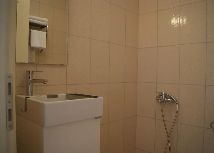 Ender (adults Only) Ayvalı